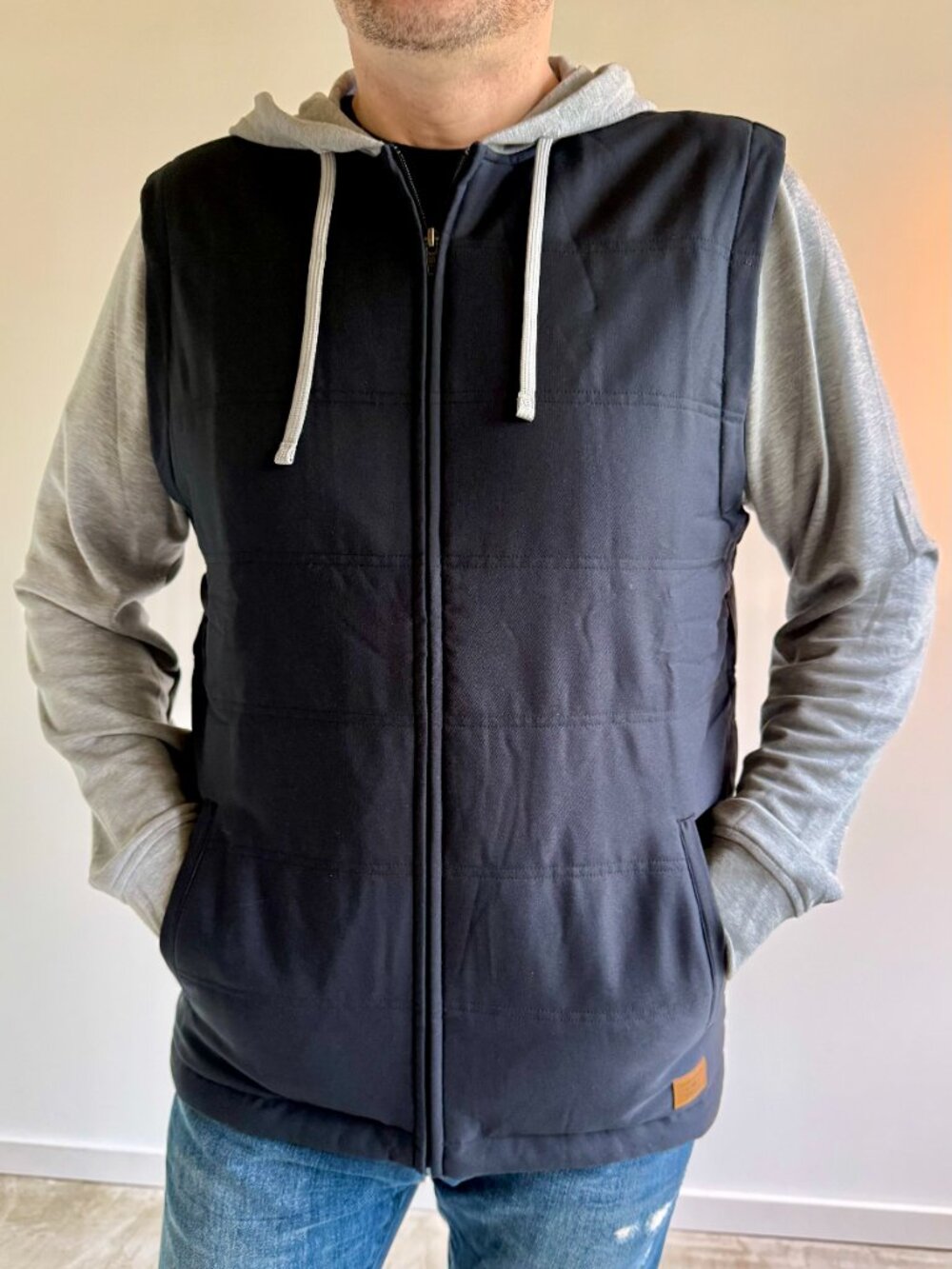 Travis Mathew Hoodie Vest Large